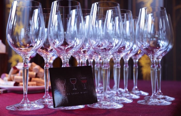 Clear crystal Lalique glassware used for the dinner